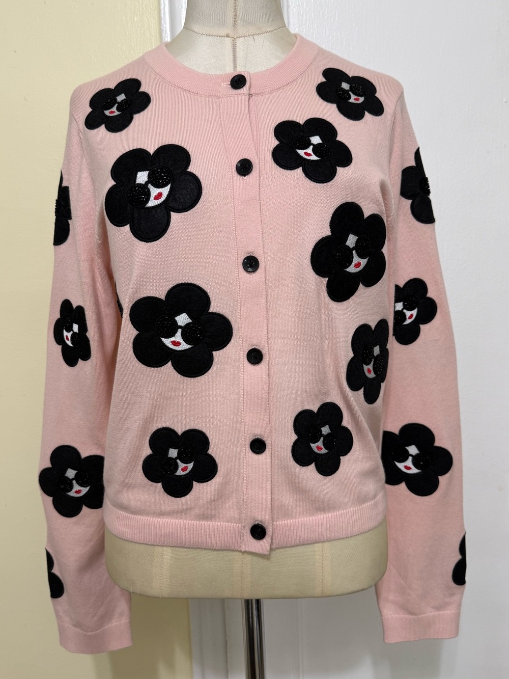 Alice + Olivia
Ruthy Flower Stace Face Cardigan  in English rose - Picture 12 of 14